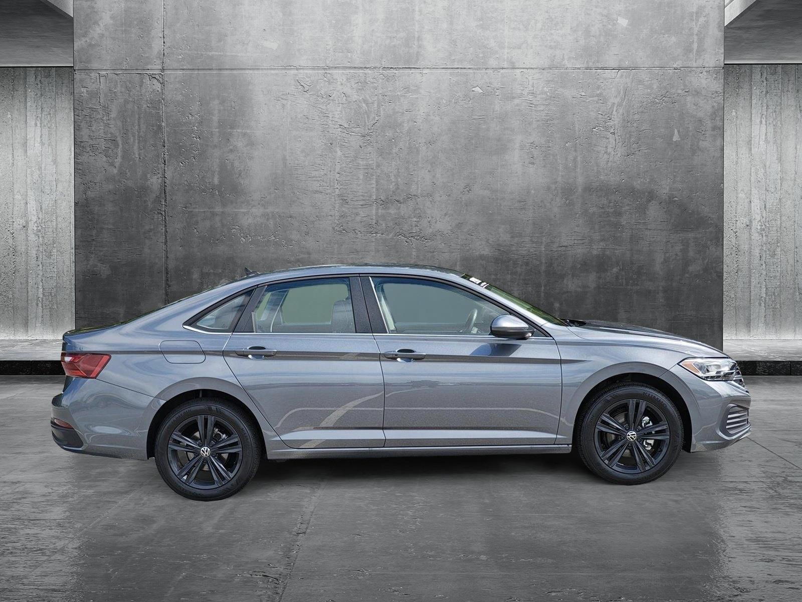 2024 Volkswagen Jetta 1.5T SE photo 4