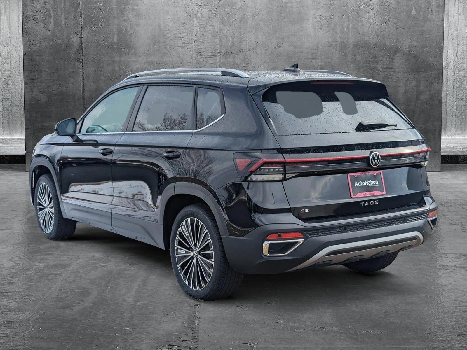 2025 Volkswagen Taos SE photo 2