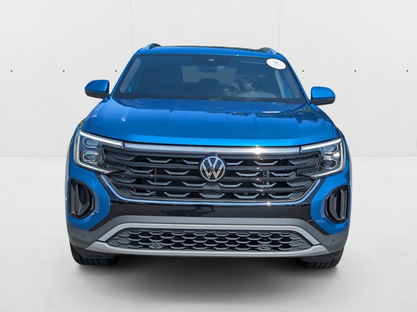 2024 Volkswagen Atlas Cross Sport SE Technology photo 2