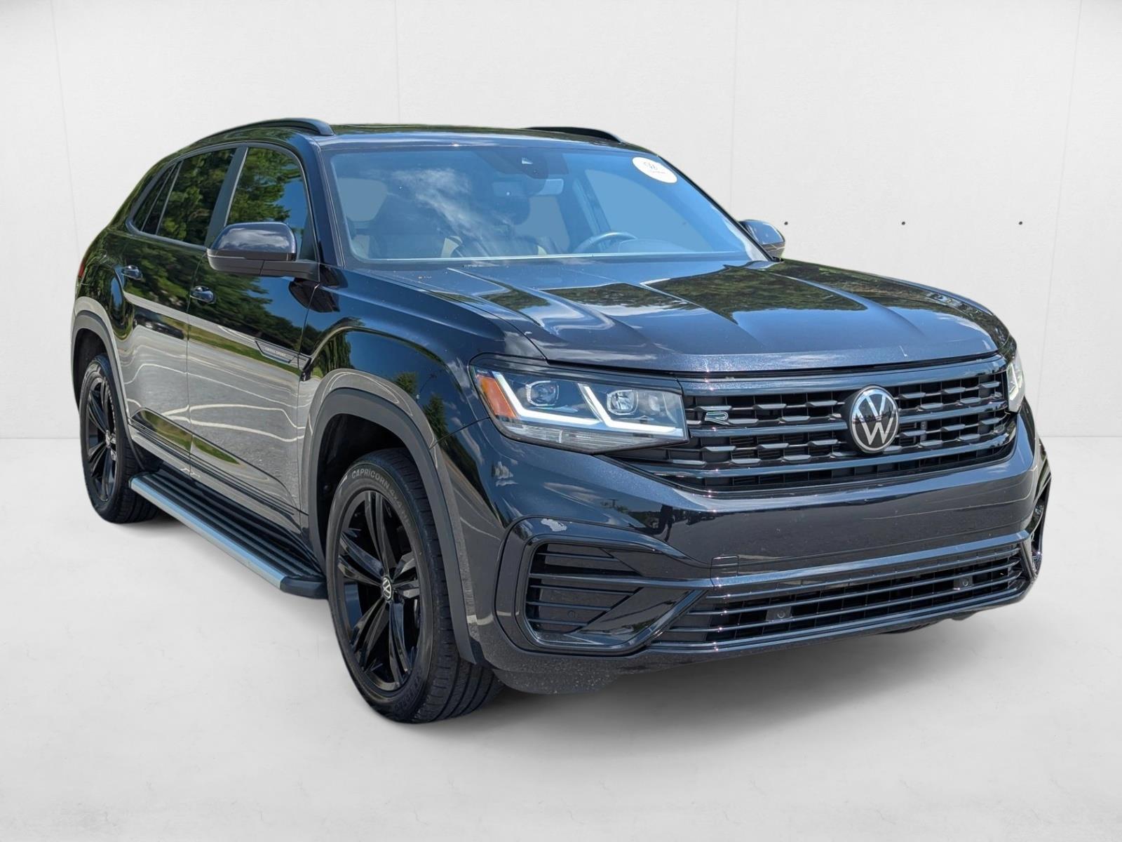 2023 Volkswagen Atlas Cross Sport SEL R-Line photo 2