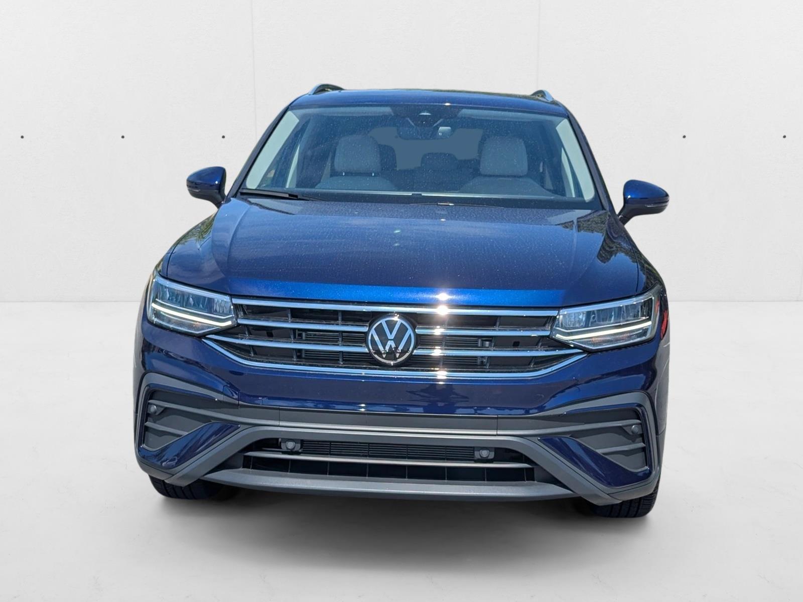 2024 Volkswagen Tiguan SE Wolfsburg Edition photo 2