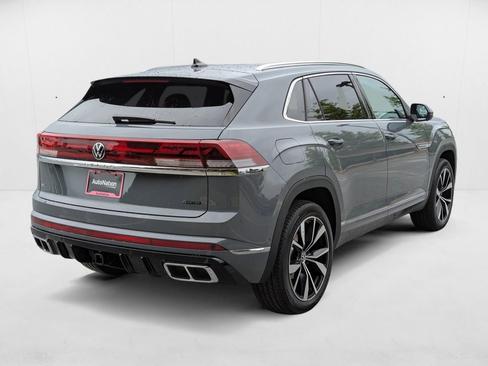 2025 Volkswagen Atlas Cross Sport SEL Premium R-Line photo 2