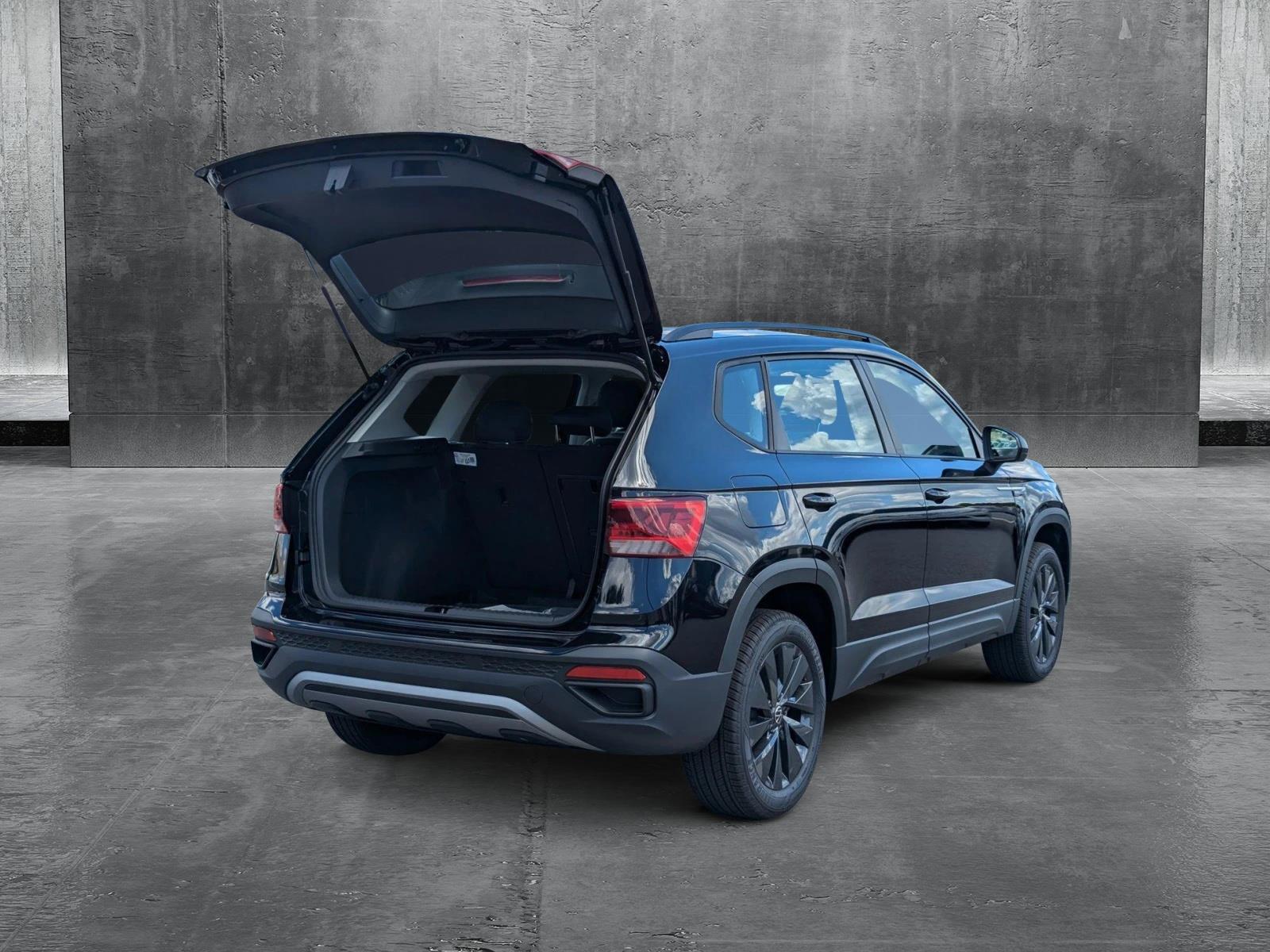 2024 Volkswagen Taos S photo 2