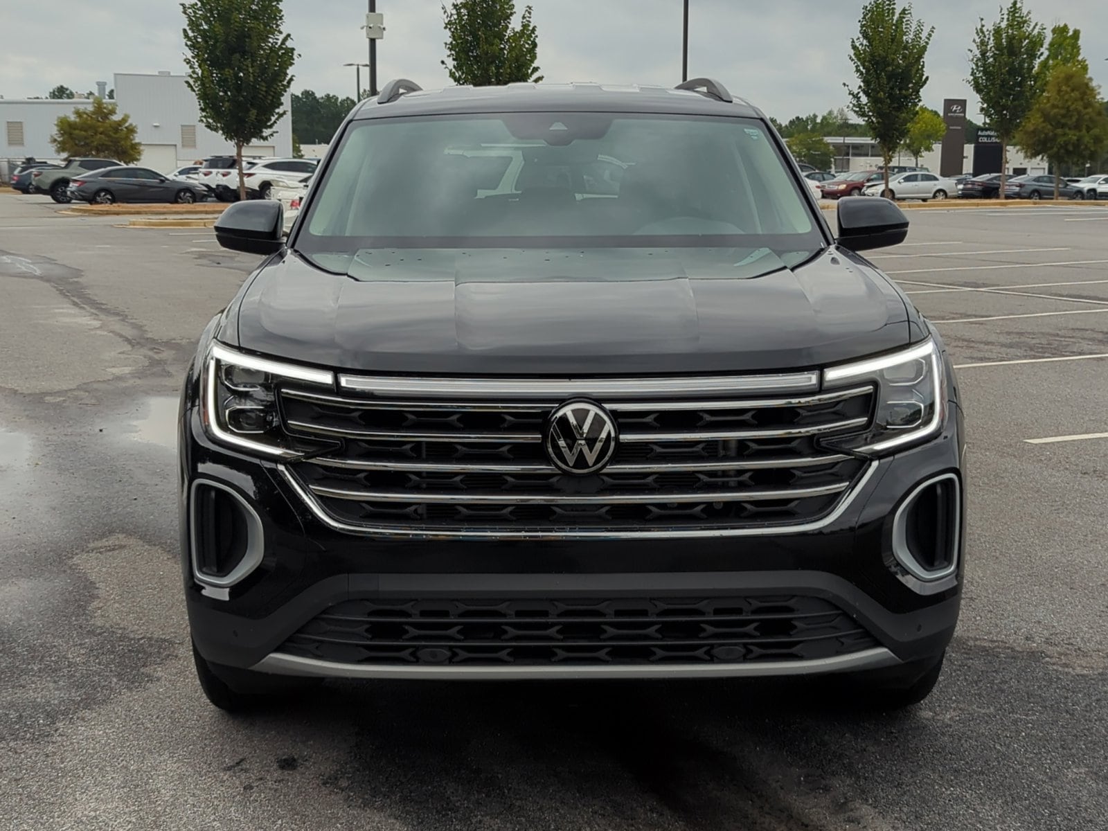 Used 2024 Volkswagen Atlas SE w/Tech with VIN 1V2WR2CA6RC514963 for sale in Columbus, GA