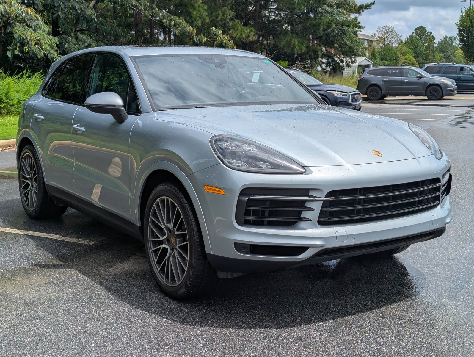 2020 Porsche Cayenne S photo 3