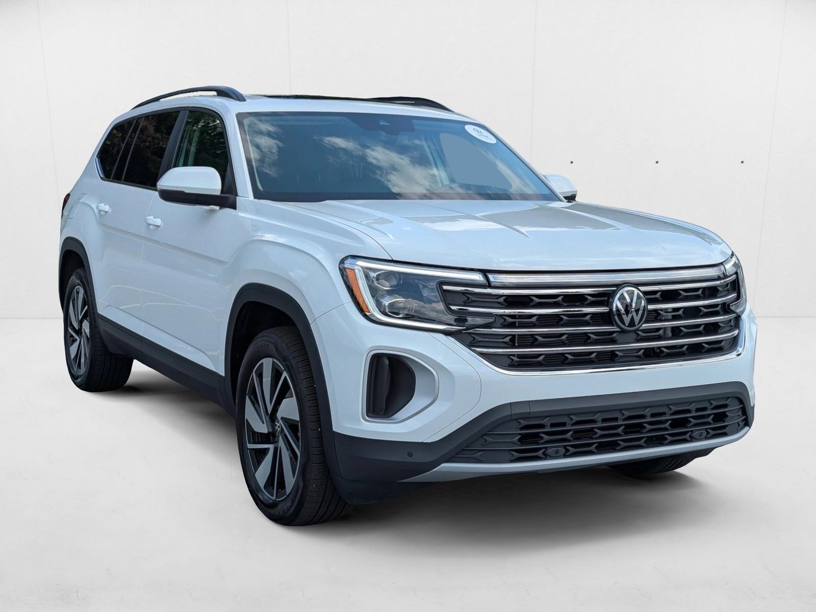 Image of Certified Pre Owned 2024 Volkswagen Atlas 2.0T SE w/Technology