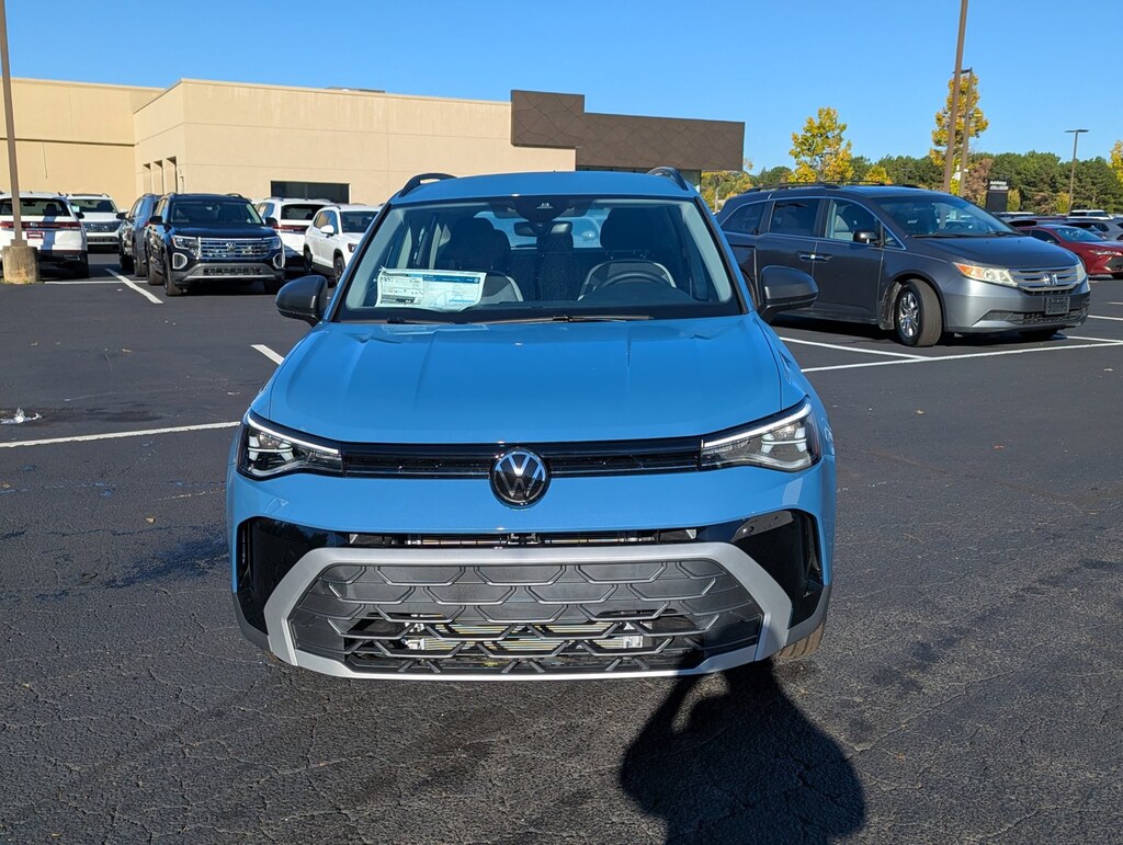 New 2025 Volkswagen Taos 1.5T S SUV