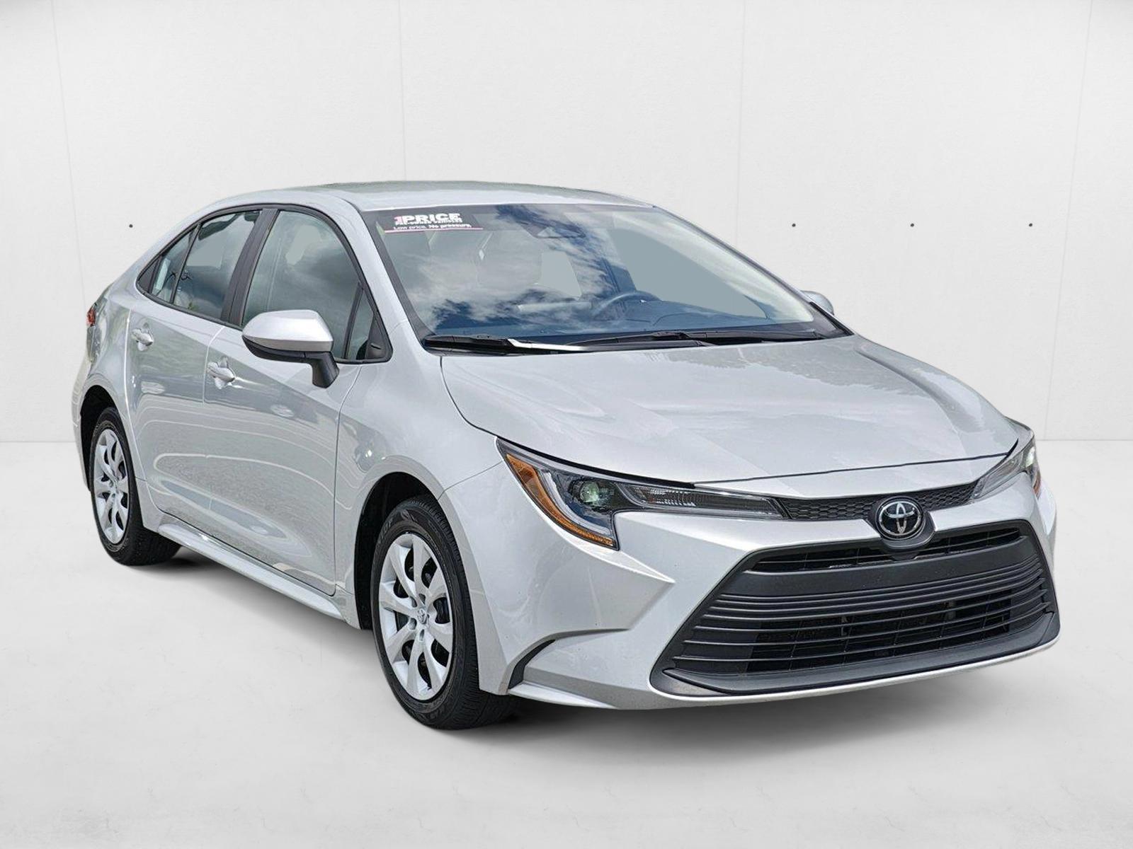 2024 Toyota Corolla LE photo 3