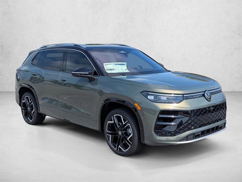 New 2026 Volkswagen Tiguan 2.0T SEL R-Line Turbo SUV