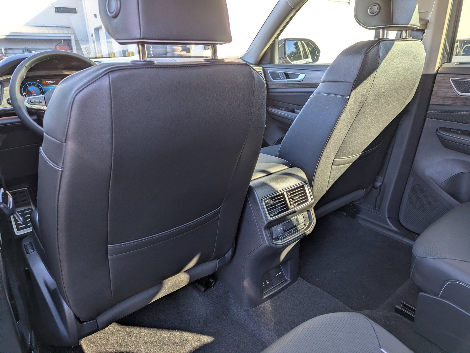 2026 Volkswagen Atlas SEL Premium R-Line - Photo 26