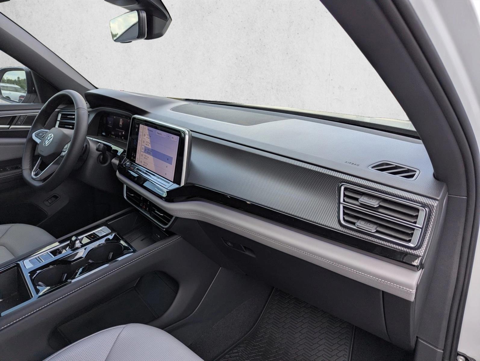 2026 Volkswagen Atlas Cross Sport SEL R-LINE - Photo 28