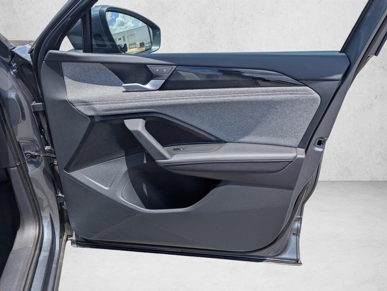 2025 Volkswagen Tiguan S - Photo 25