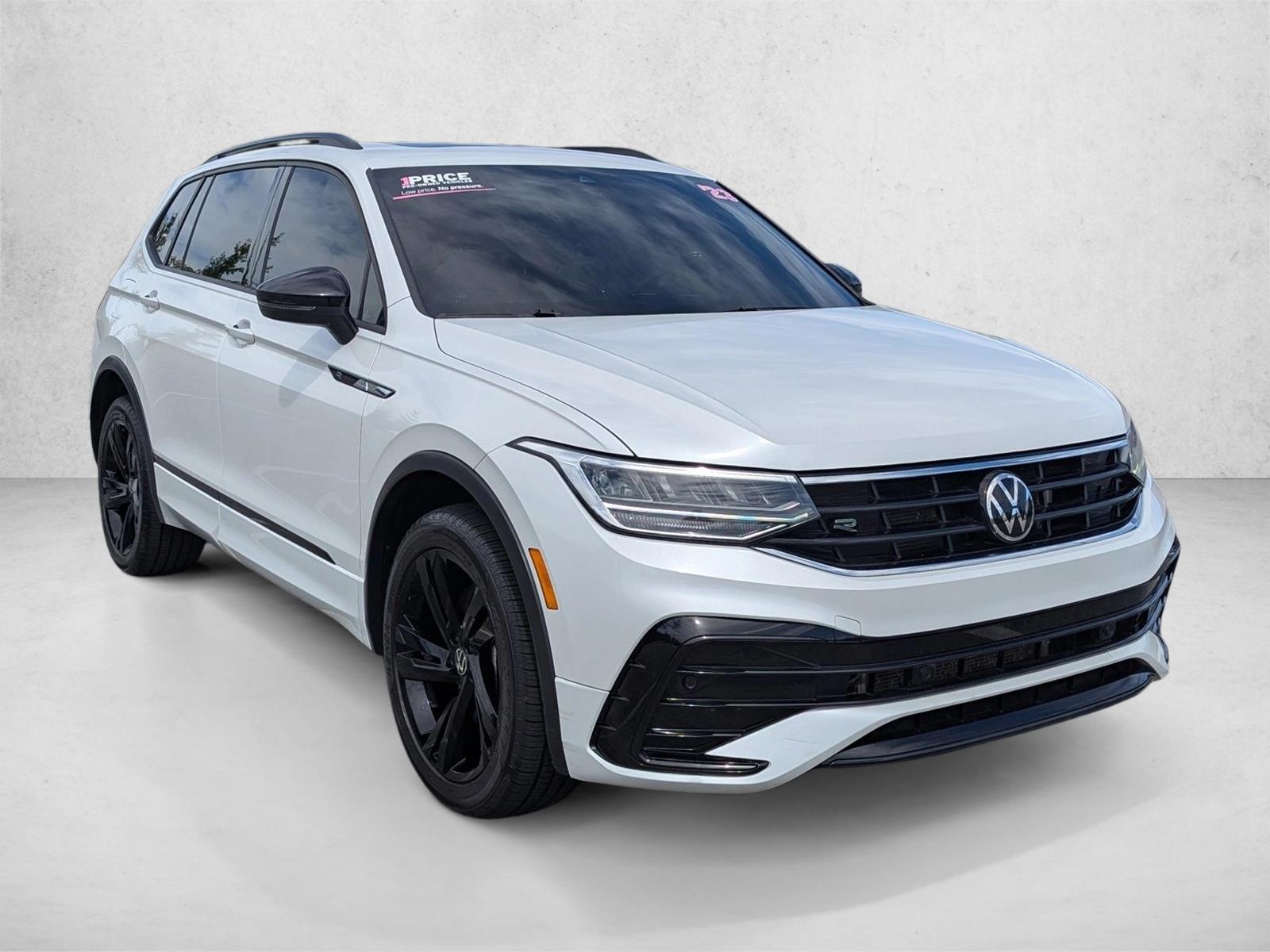 2023 Volkswagen Tiguan SE R-Line Black photo 2