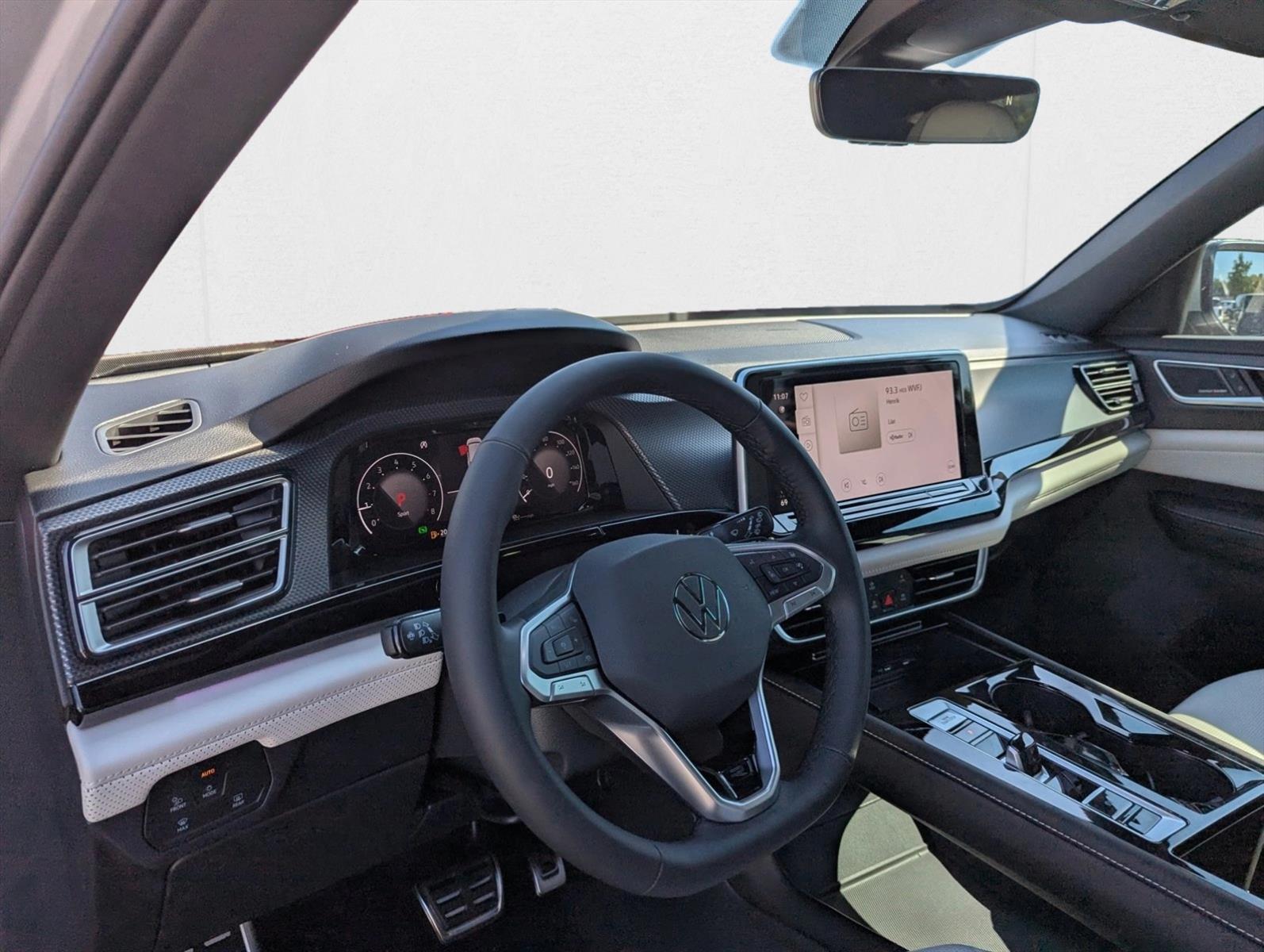 2026 Volkswagen Atlas Cross Sport SEL Premium R-LINE - Photo 25