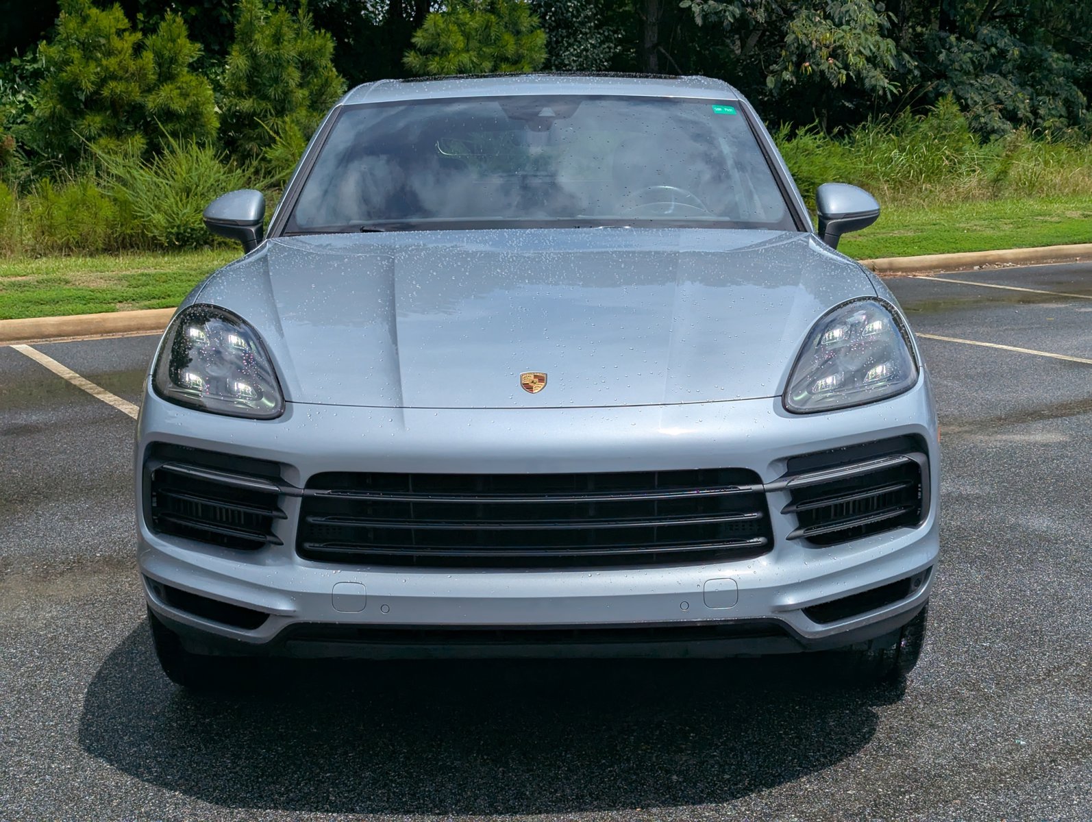 2020 Porsche Cayenne S photo 2