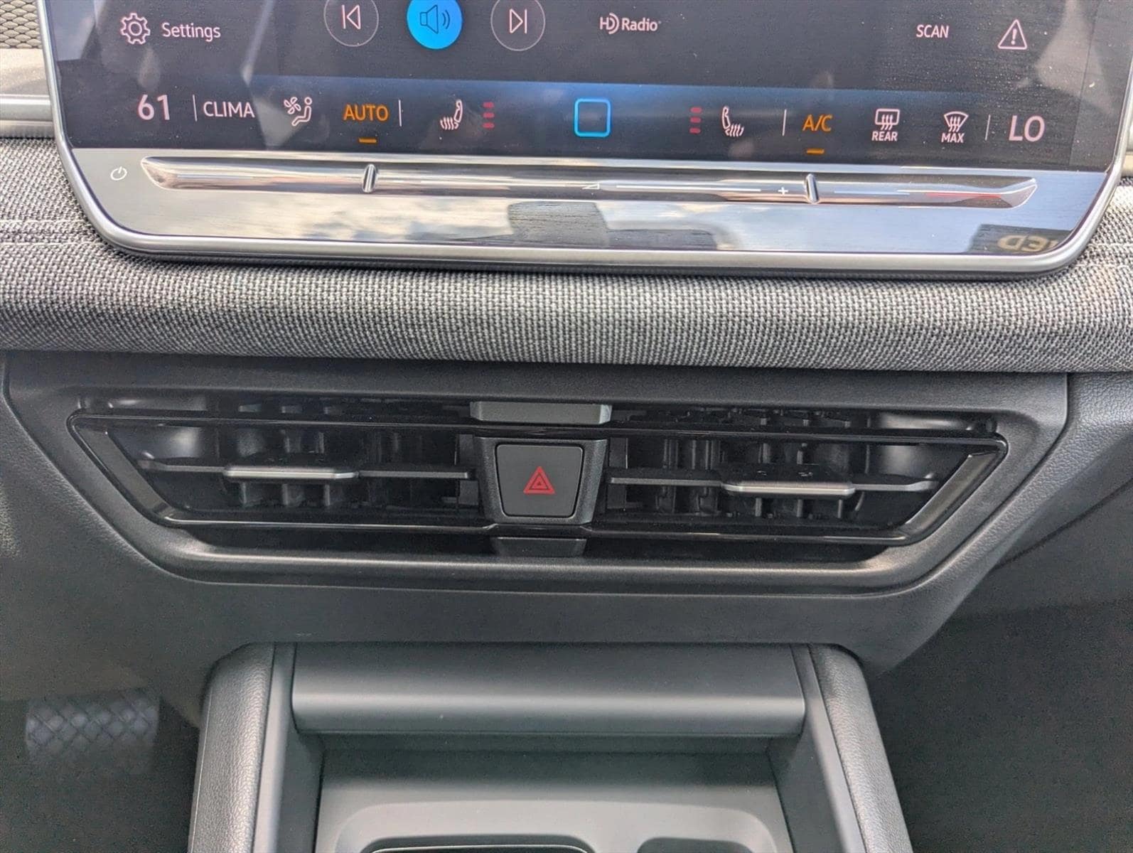 2025 Volkswagen Tiguan S - Photo 19