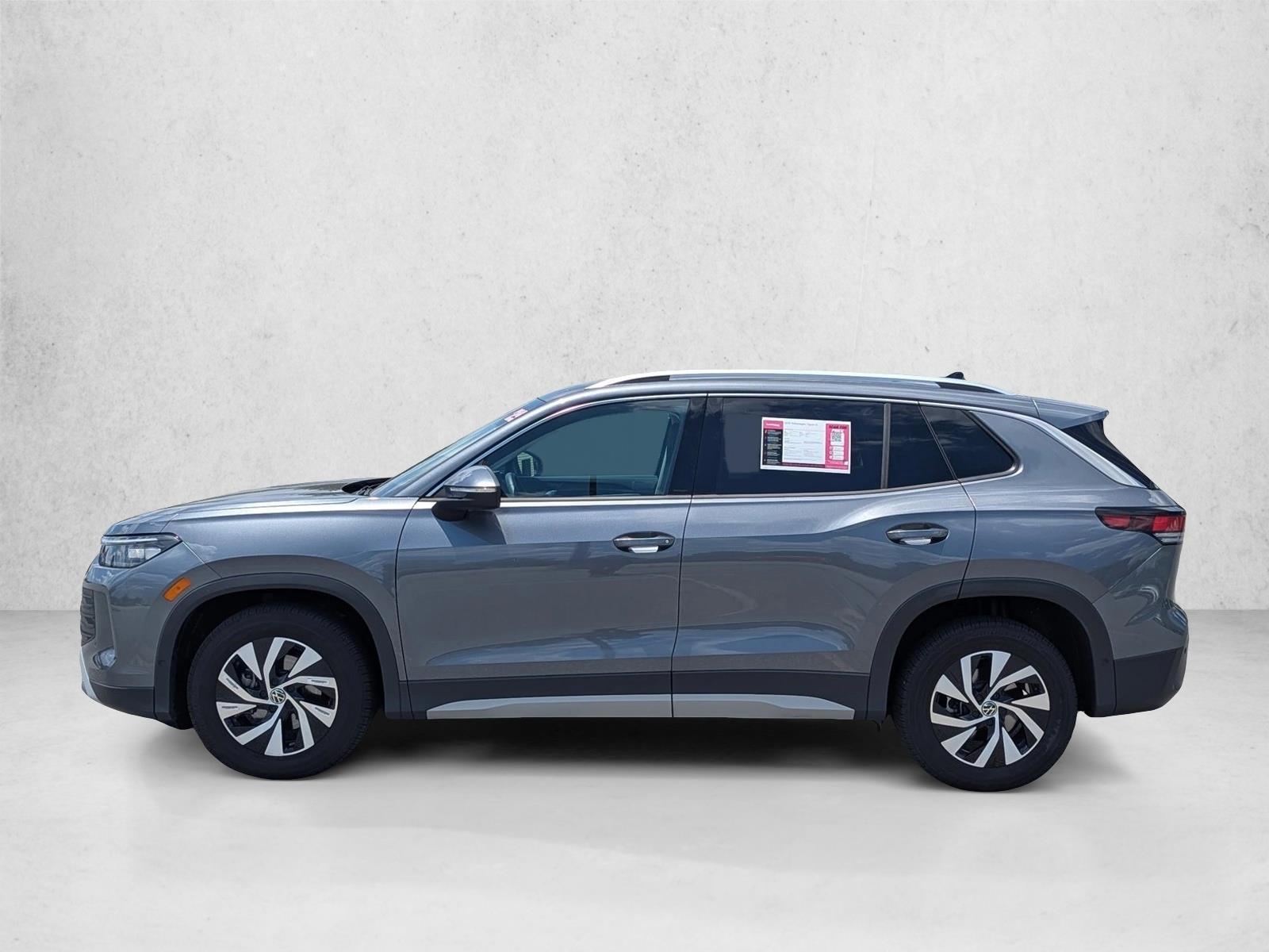 2025 Volkswagen Tiguan S - Photo 8