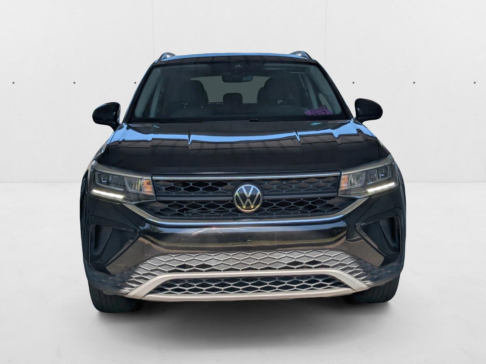 Image of Used 2024 Volkswagen Taos 1.5T SE