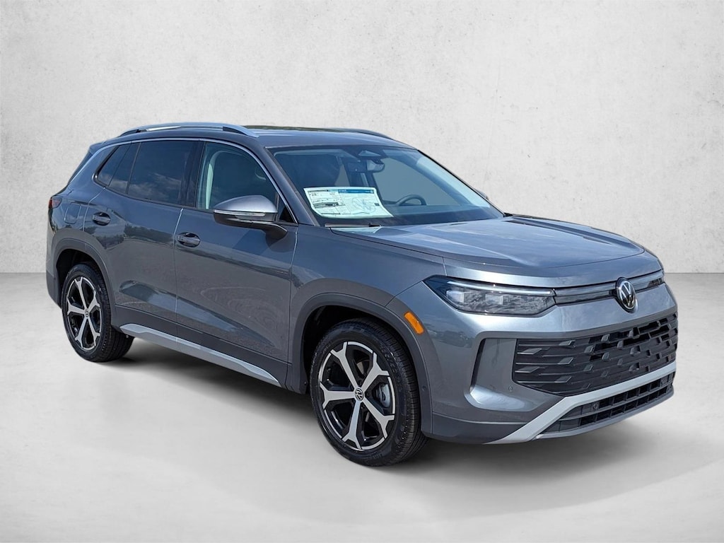 New 2026 Volkswagen Tiguan 2.0T SE SUV