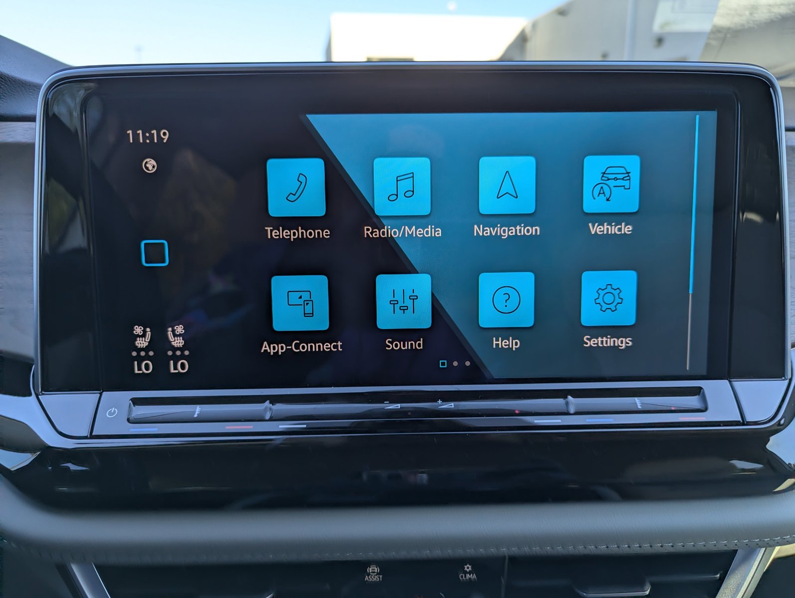 2026 Volkswagen Atlas SE - Photo 16