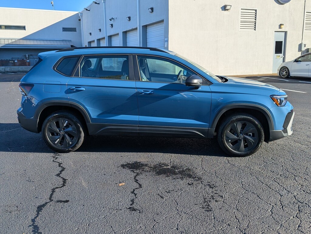 New 2025 Volkswagen Taos 1.5T S SUV