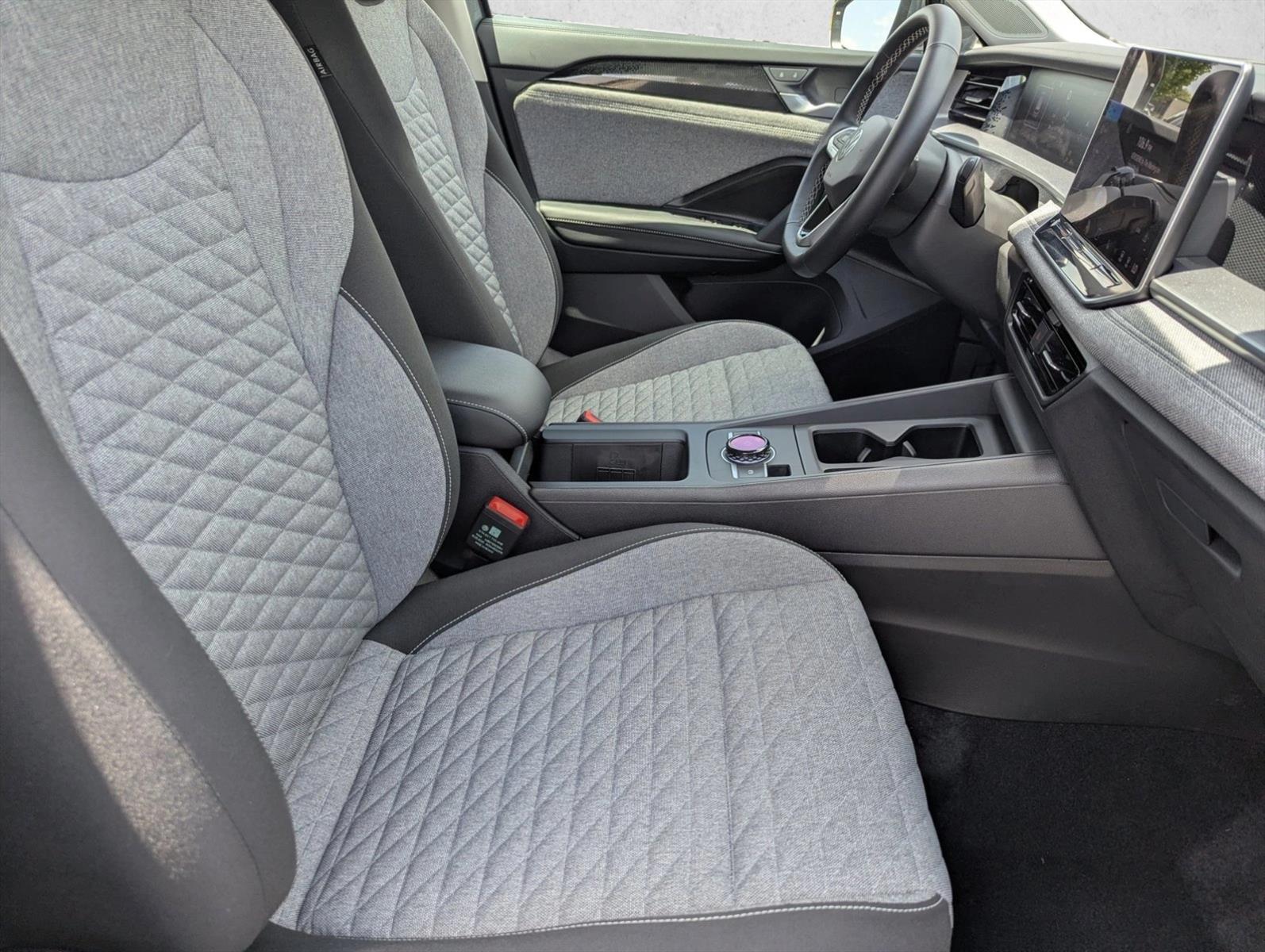 2025 Volkswagen Tiguan S - Photo 27
