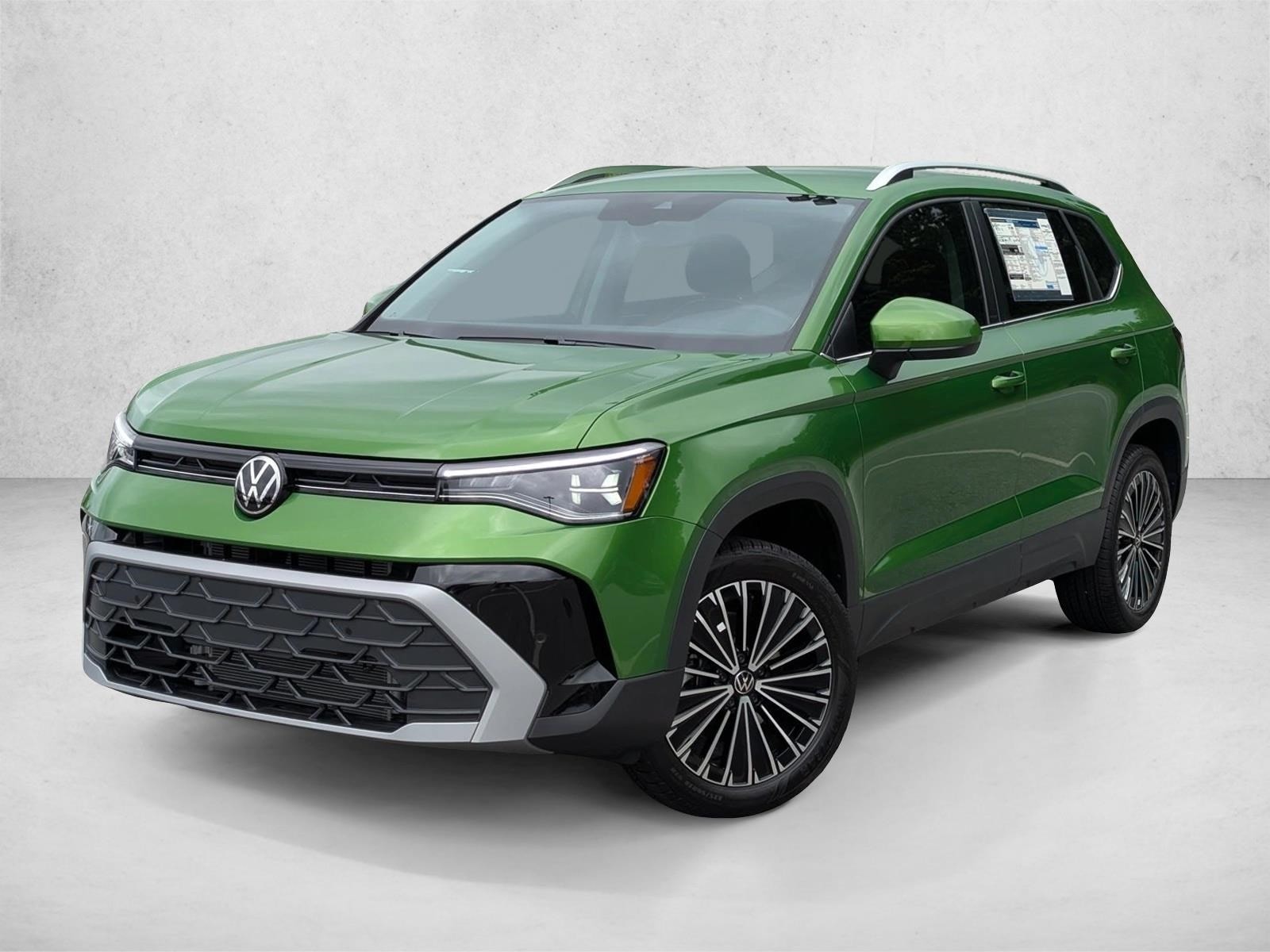2025 Volkswagen Taos 1.5T SE's photo