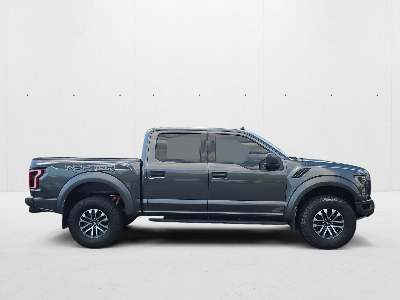 2019 Ford F-150 Raptor photo 4