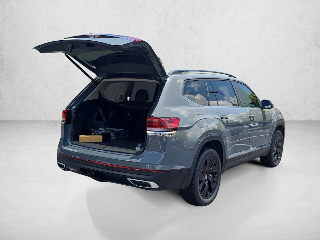 New 2026 Volkswagen Atlas SE w/Technology SUV