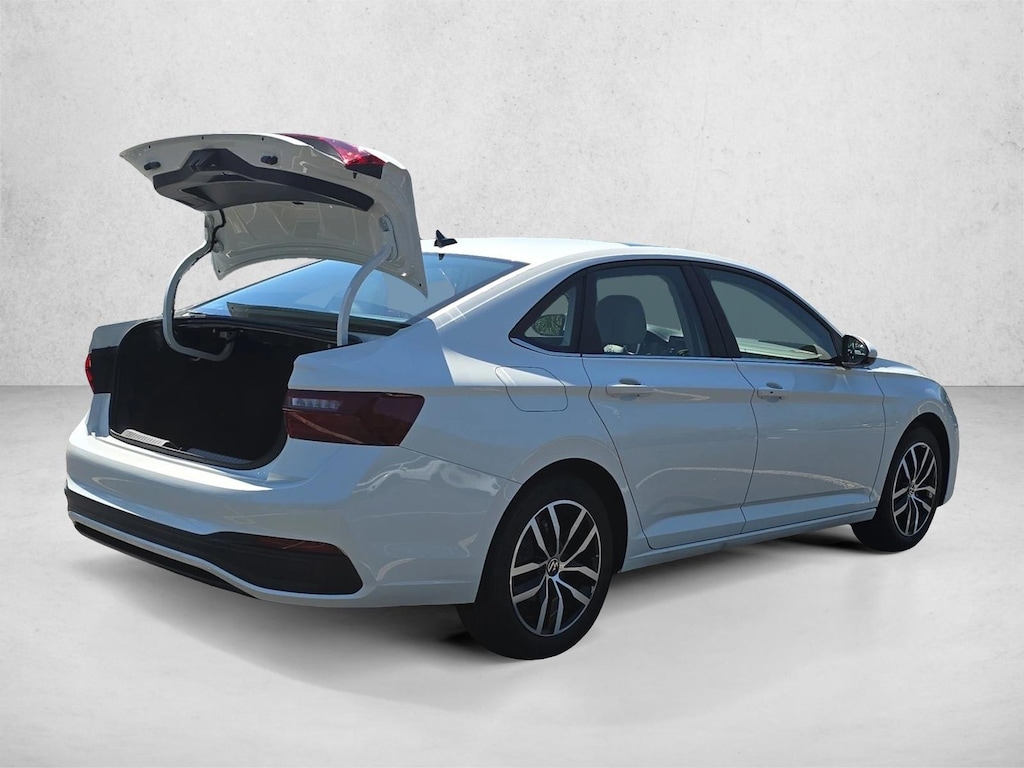 New 2026 Volkswagen Jetta 1.5T SE Sedan