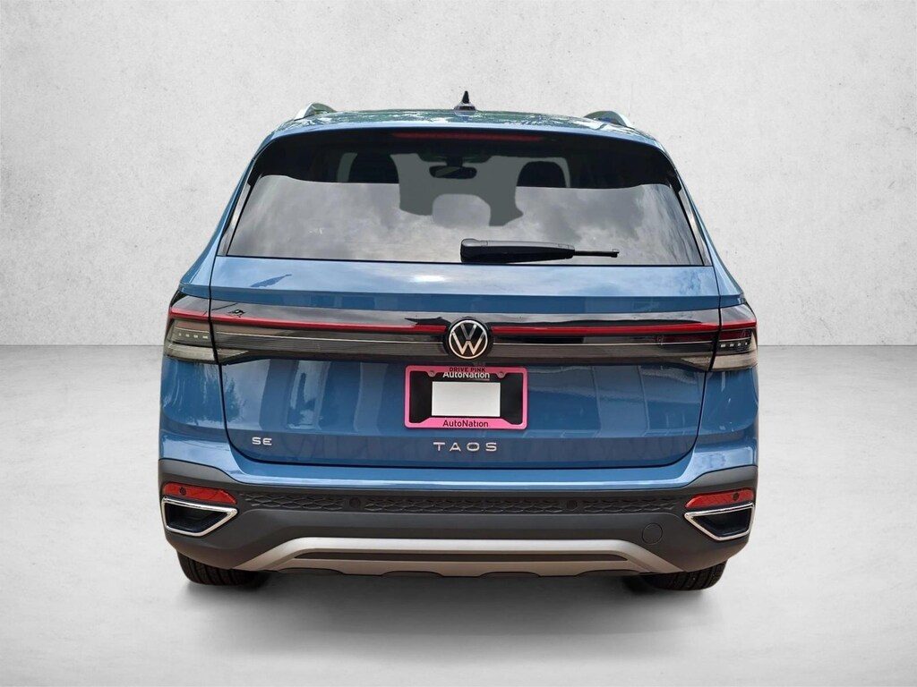 New 2026 Volkswagen Taos 1.5T SE SUV