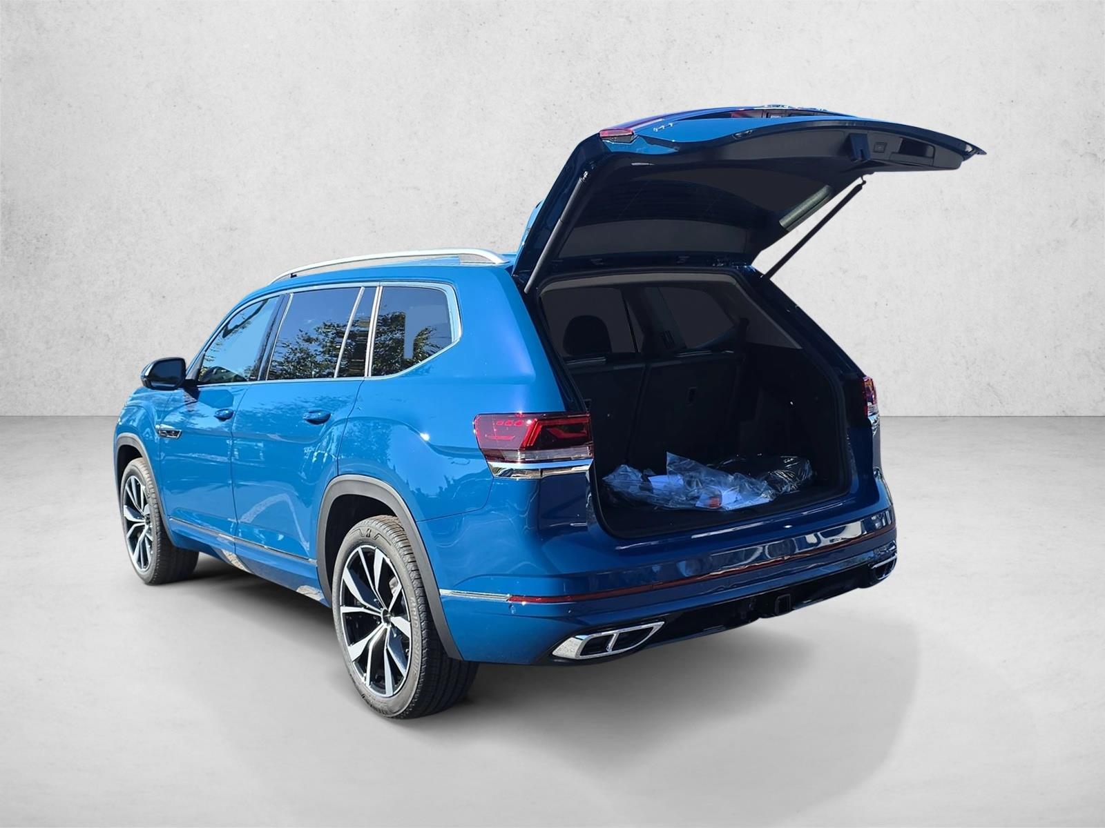 2026 Volkswagen Atlas SEL Premium R-Line - Photo 3
