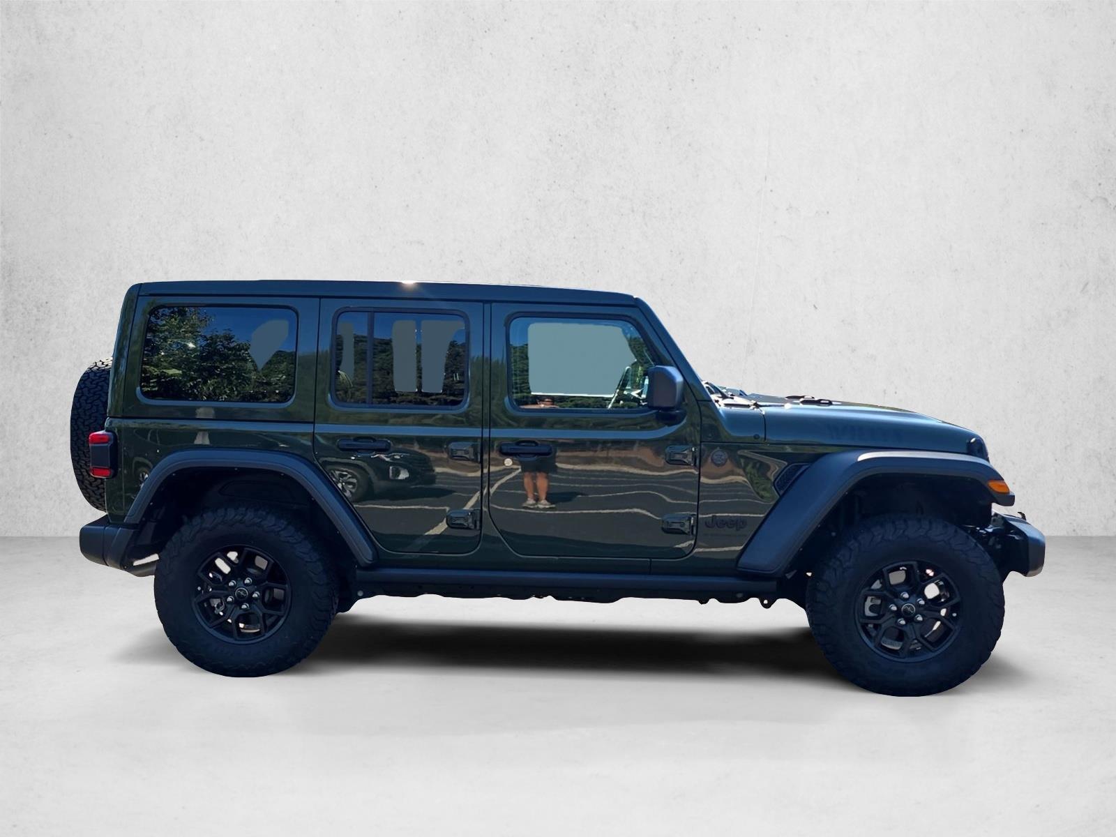 2024 Jeep Wrangler Willys photo 4