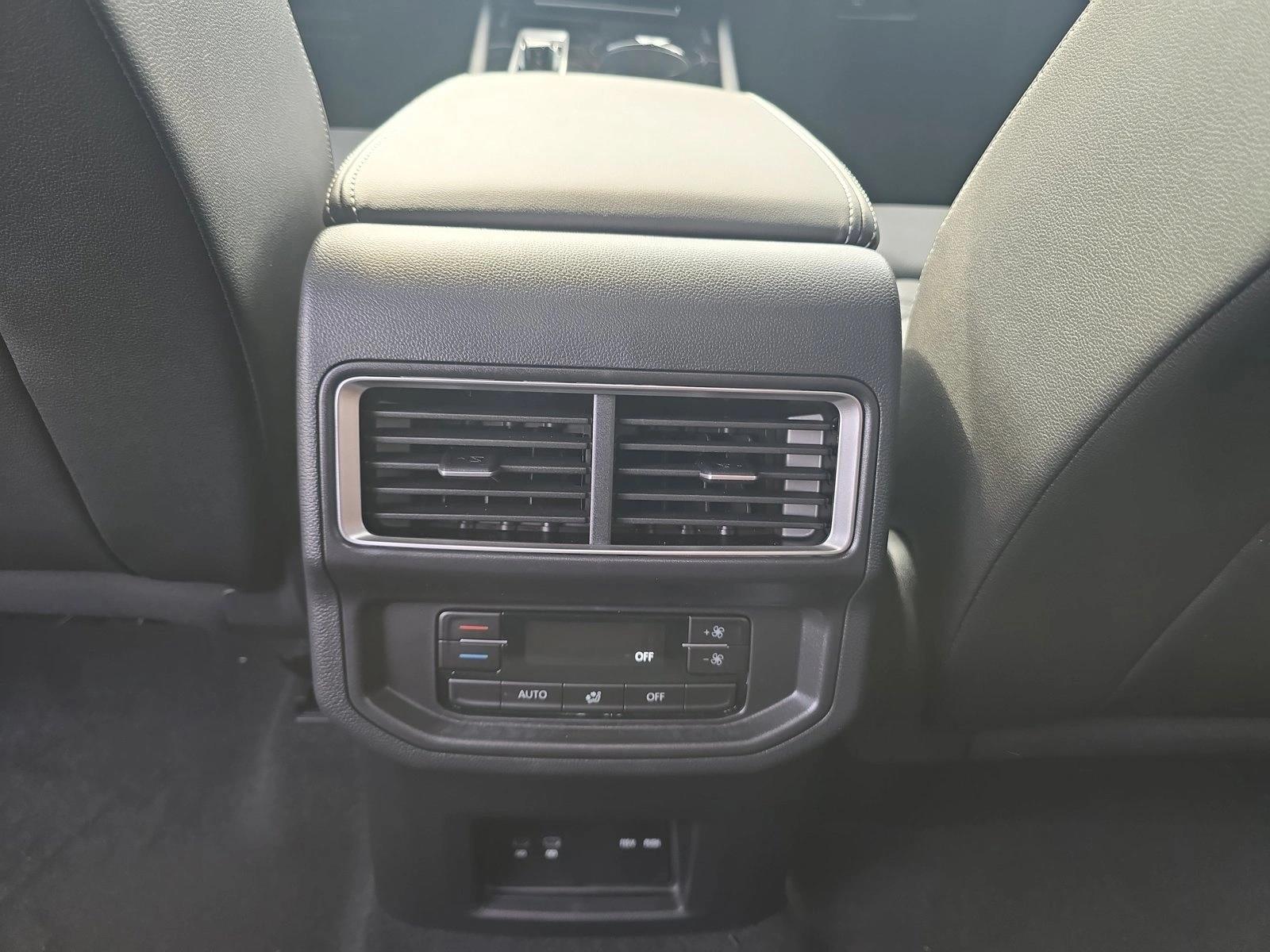 2026 Volkswagen Atlas SE w/Tech - Photo 15