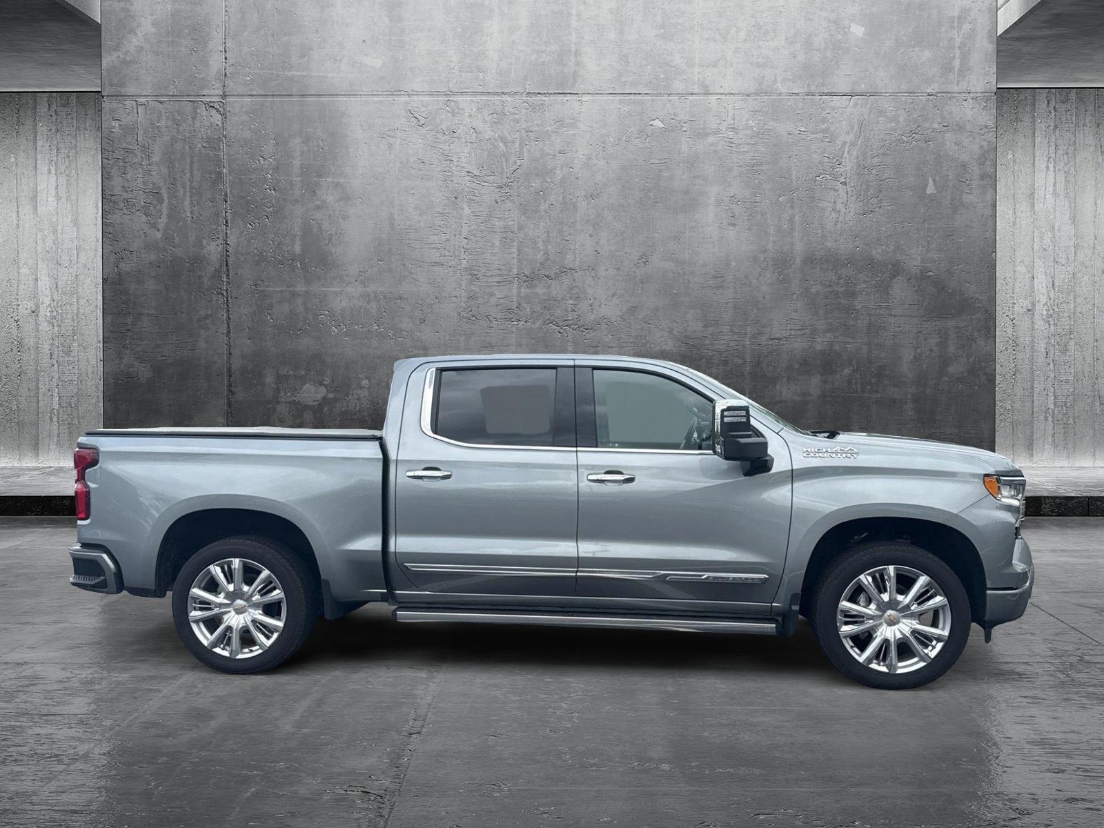 2024 Chevrolet Silverado 1500 High Country photo 4