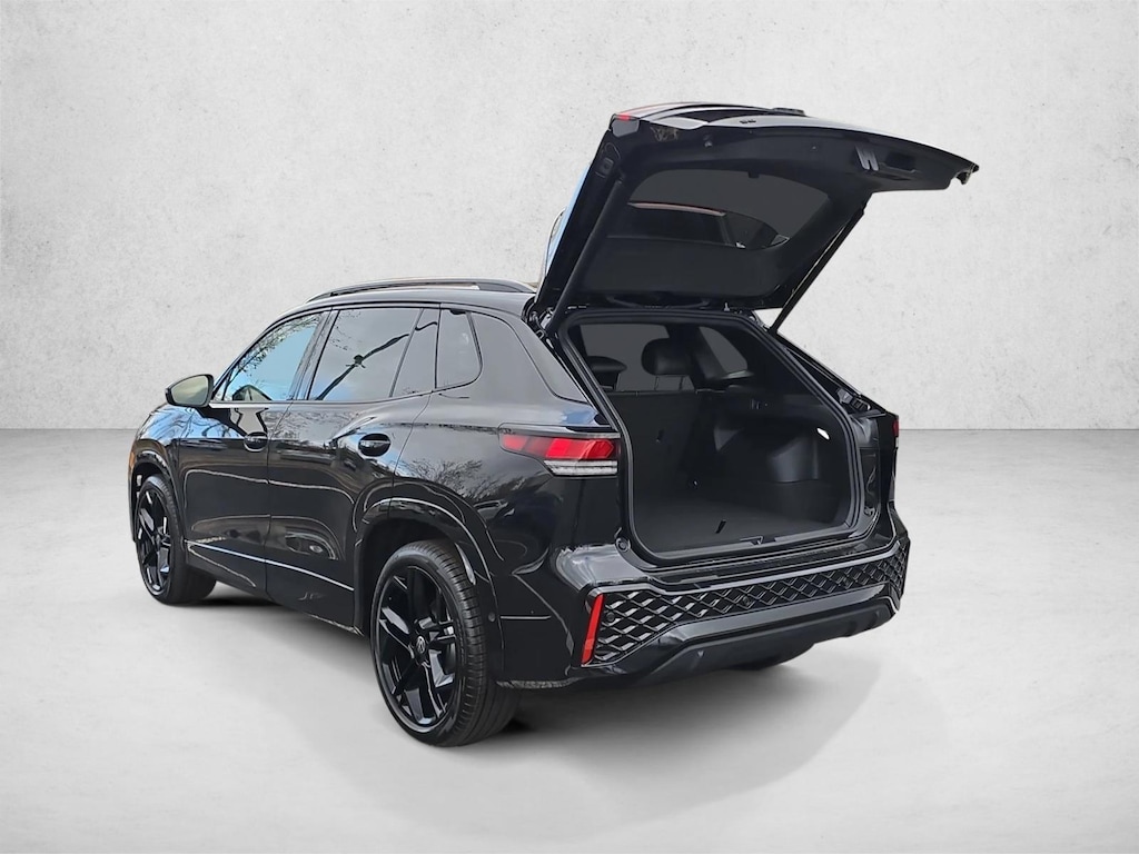 New 2026 Volkswagen Tiguan 2.0T SE SUV