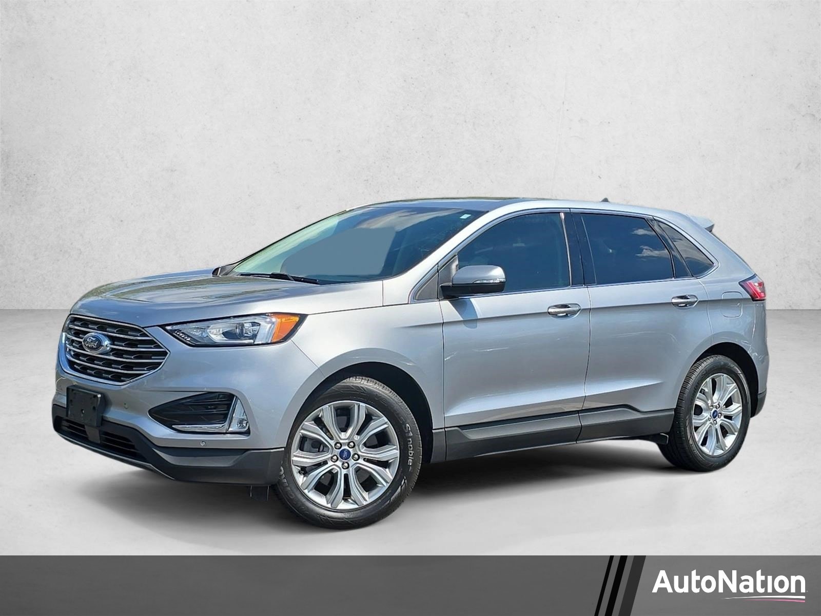 2021 Ford Edge Titanium's photo