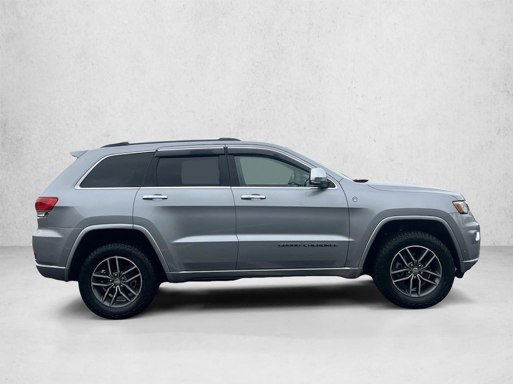 Used 2018 Jeep Grand Cherokee Overland SUV