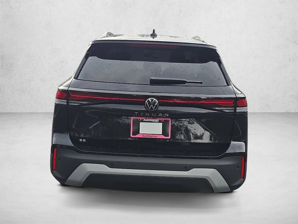 New 2026 Volkswagen Tiguan 2.0T SE SUV