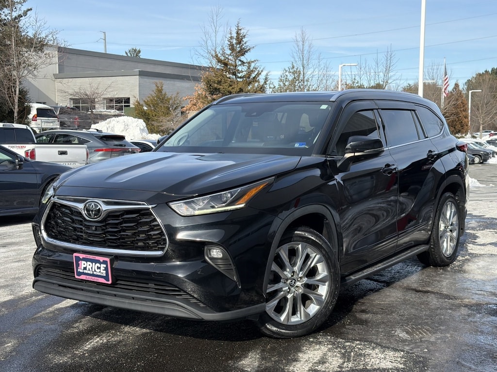 Used 2022 Toyota Highlander Limited SUV