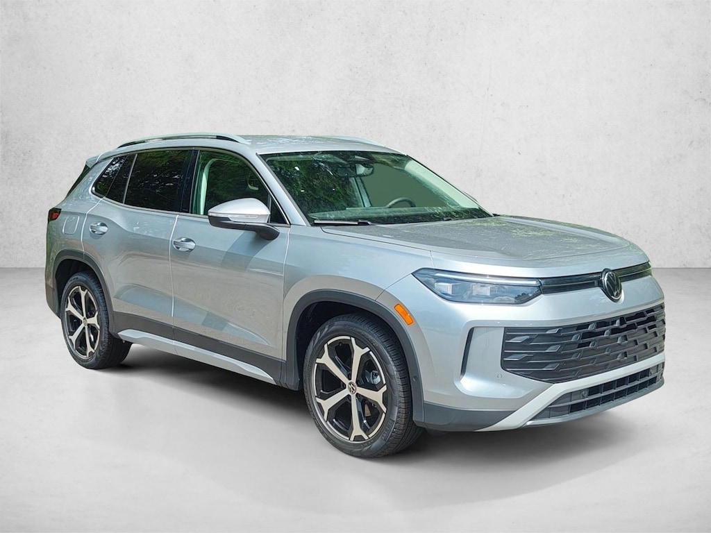 New 2026 Volkswagen Tiguan SE SUV