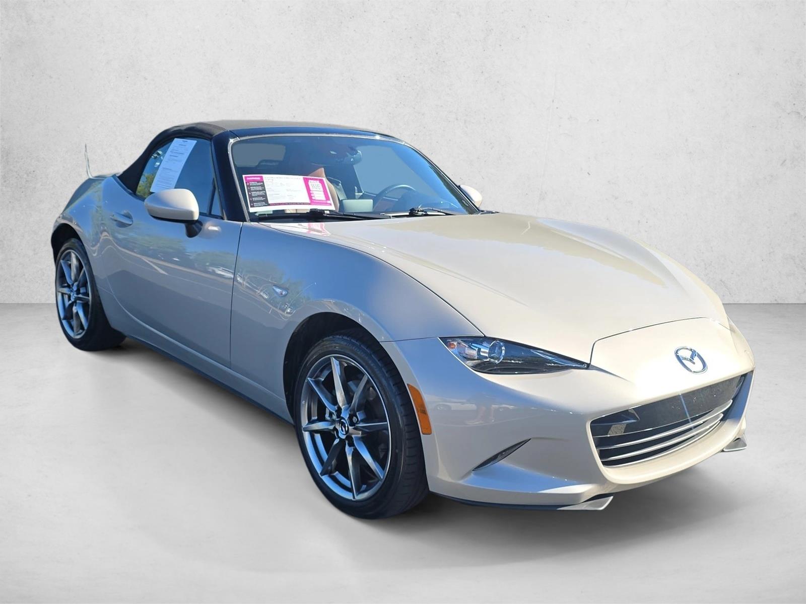 2022 Mazda MX-5 Miata Miata Grand Touring photo 3