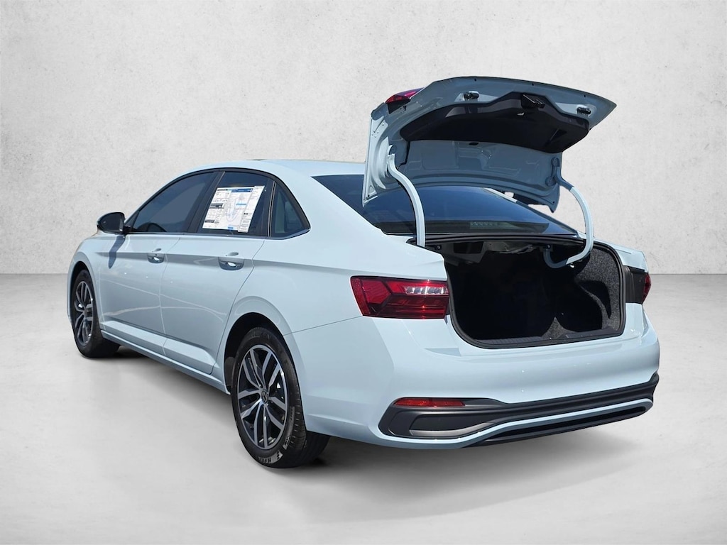 New 2026 Volkswagen Jetta 1.5T SE Sedan