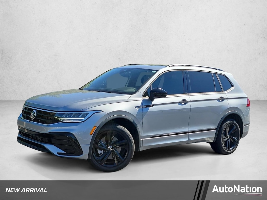 Used 2023 Volkswagen Tiguan SE R-Line Black SUV