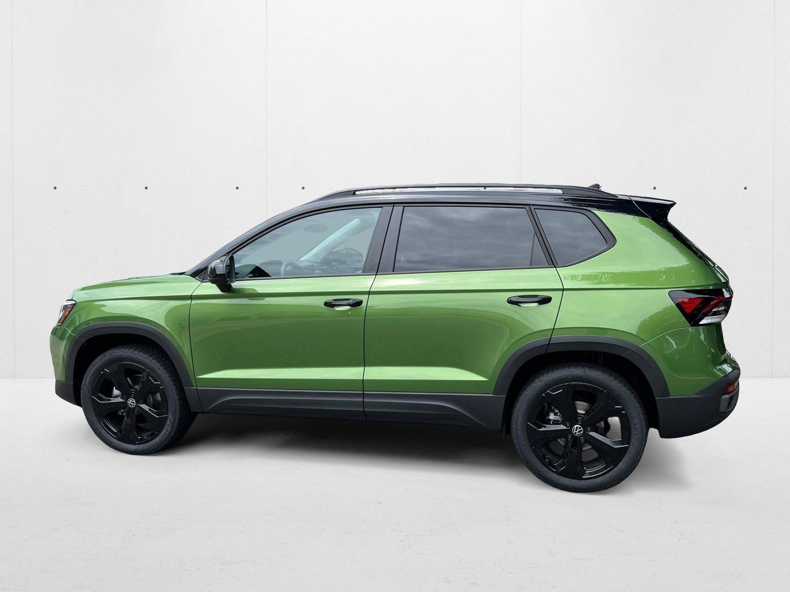2025 Volkswagen Taos SE Black - Photo 9