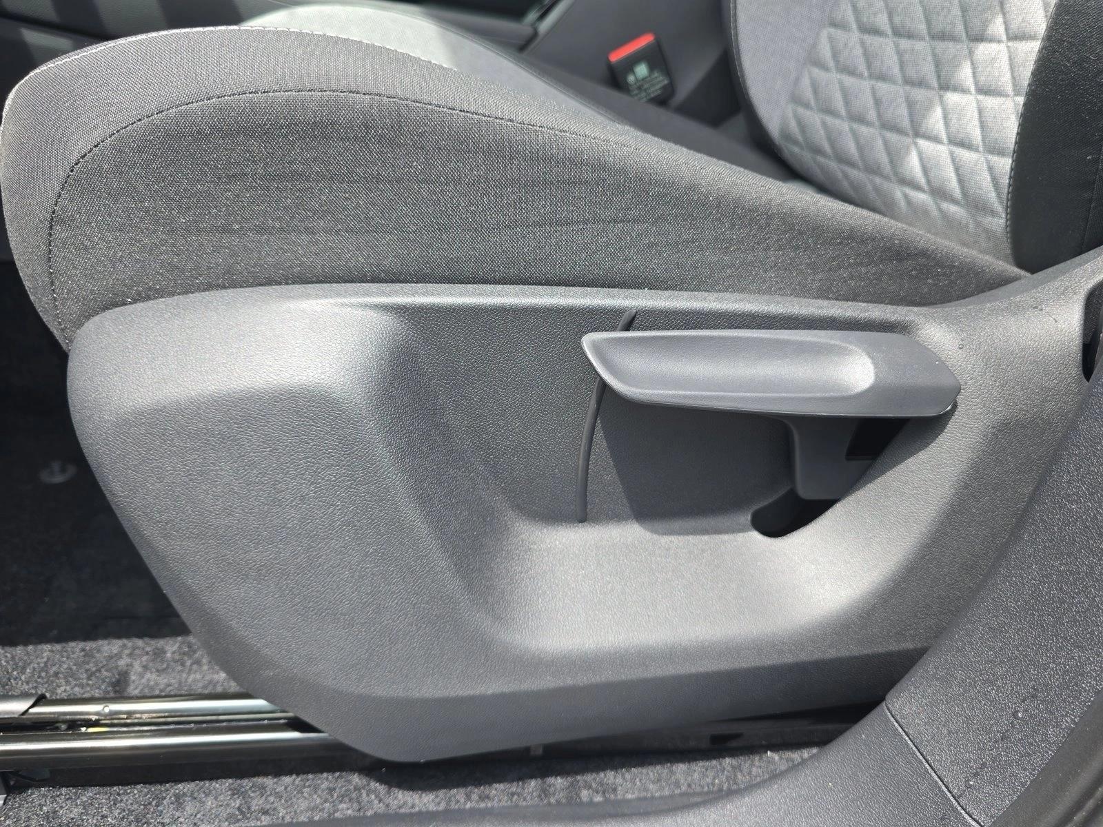 2025 Volkswagen Tiguan S photo 4