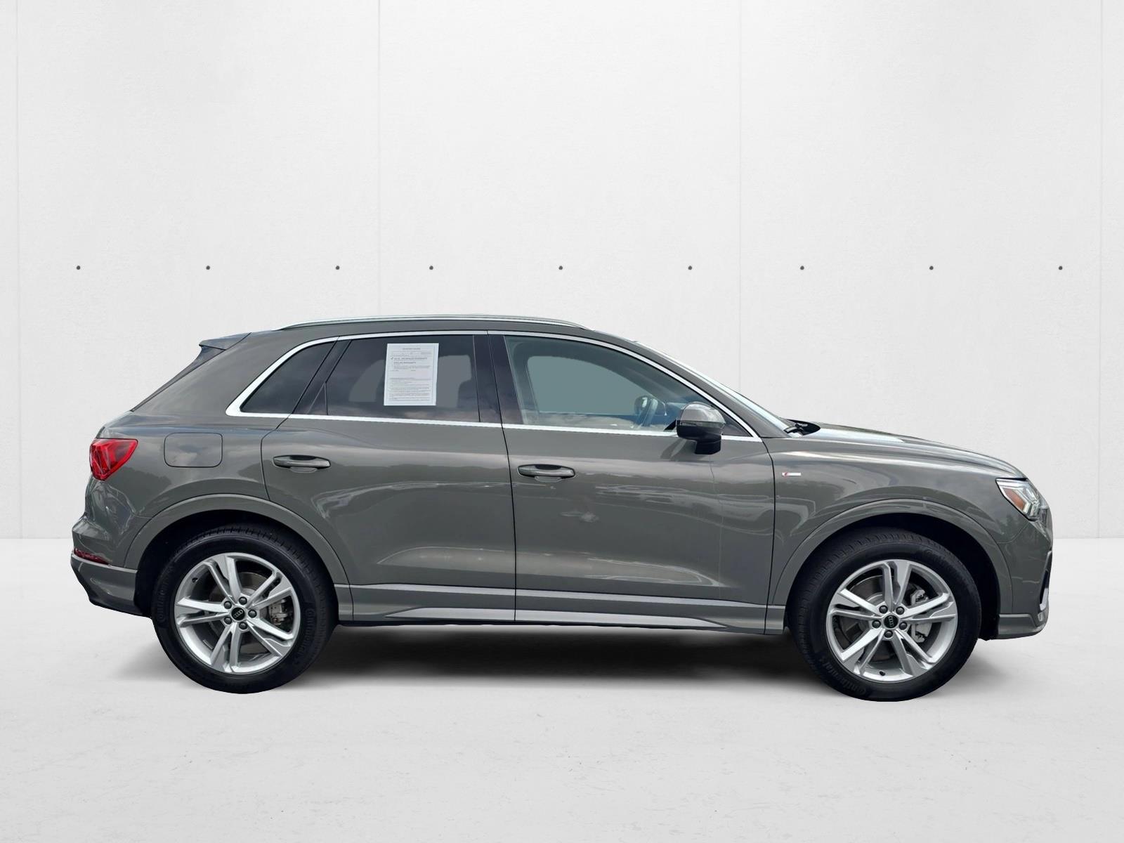 2024 Audi Q3 S line Premium Plus photo 4