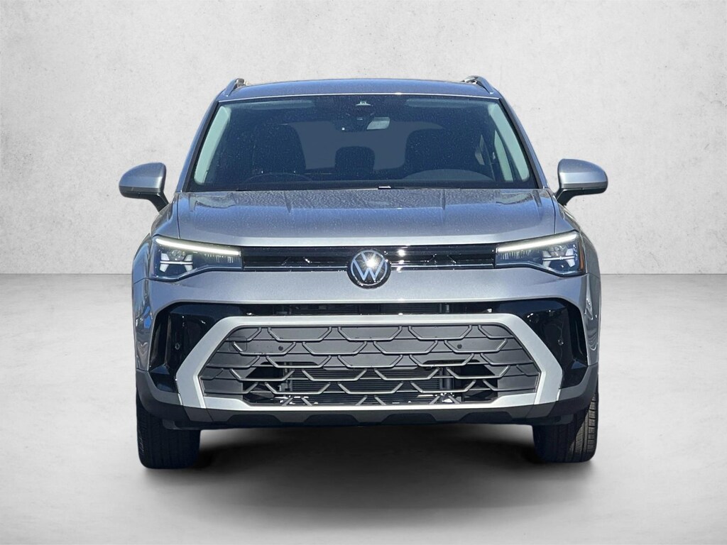 Used 2025 Volkswagen Taos SE SUV