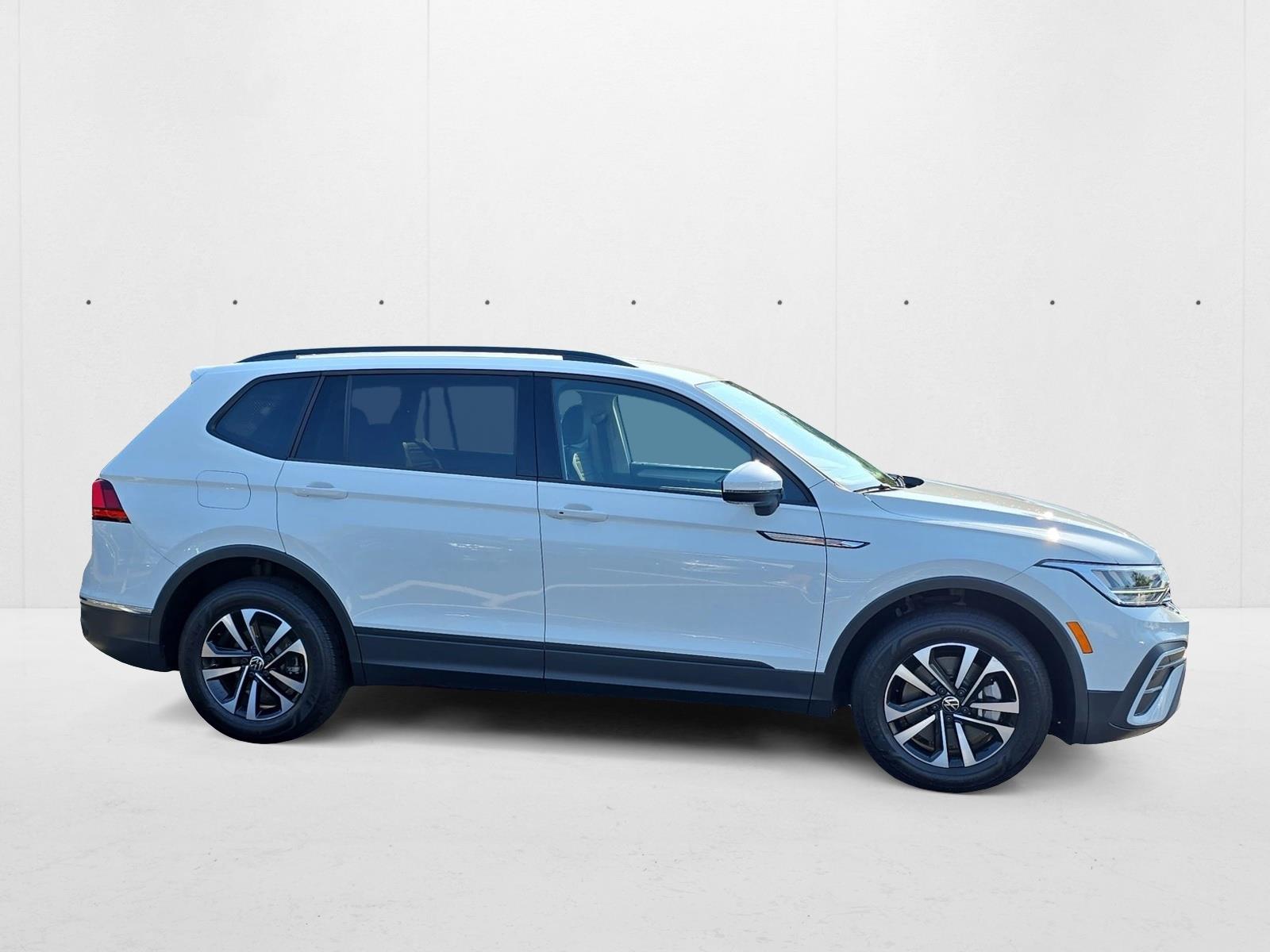 2023 Volkswagen Tiguan S photo 4
