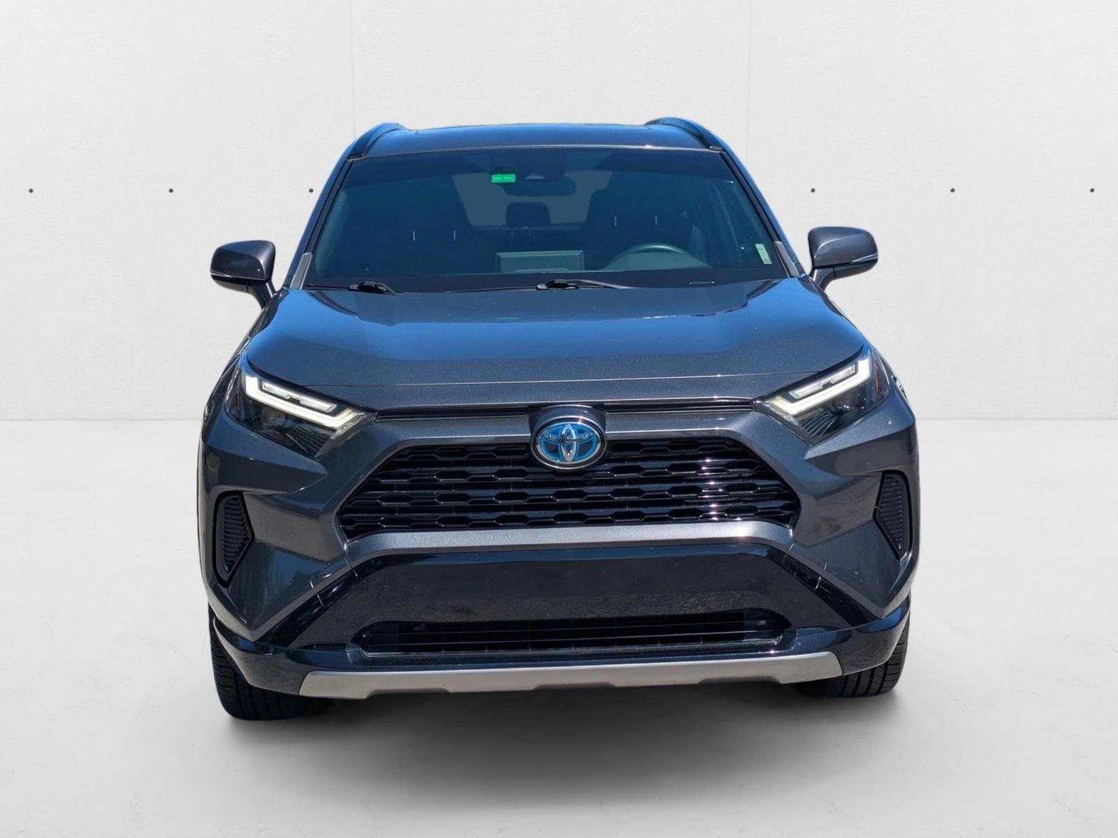 2022 Toyota RAV4 Hybrid SE photo 2